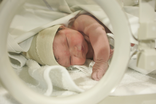 nacimiento de erika en maternidad del hospital de villa