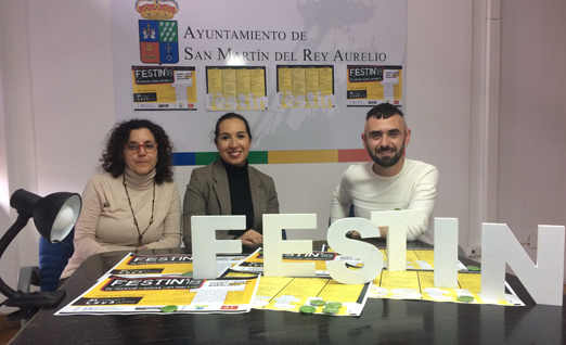 Presentación de FESTÍN 2018. De izquierda a derecha: Ana Laura Barros, María Alonso y Borja Roces.