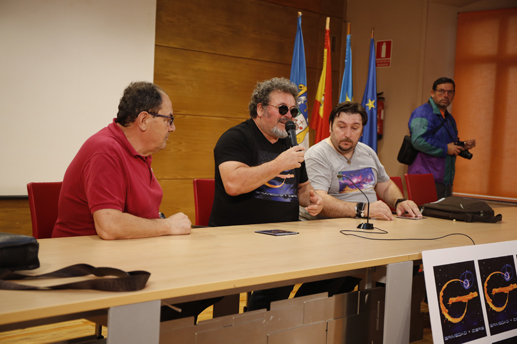 Alfredo Fernández, Jorge Serrano y César Bñanco en la presentación del grupo Gravedad Cero.