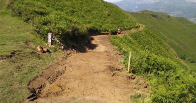 Obras del flow trail en el pico La Vara.