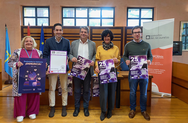 Representantes del Ayuntamiento y de la Unión de Comeciantes del Principado en la presentación de la campaña ‘Comercio y Ciudadanía para la eliminación de la Violencia Digital’.