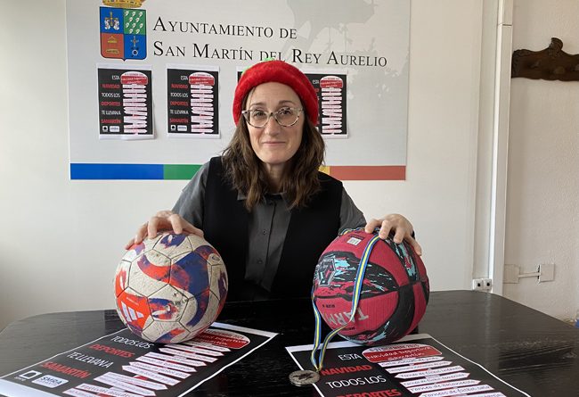 La concejala Cintia Ordóñez en la presentación del programa.