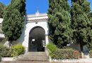 Entrada al cementerio de El Entrego.