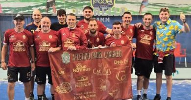 El Atlético pádel Langreo B da un paso adelante y asciende a cuarta división