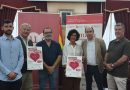 Langreo anima a comprar en el comercio local con la campaña “Compras con el Corazón”
