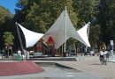 Pola de Laviana recupera el entoldado de su parque infantil tras más de un año
