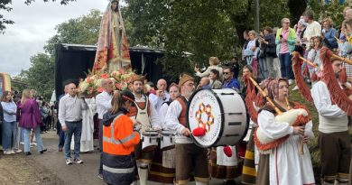 En Langreo no andan ni bailan, “Carbayean”